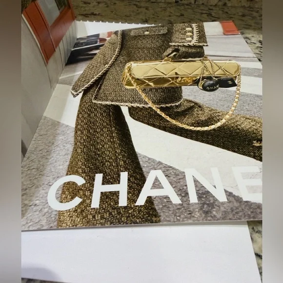 CHANEL MAGAZINESCatalog, Collection 2025, issue 30. Brand New - Picture 6 of 8